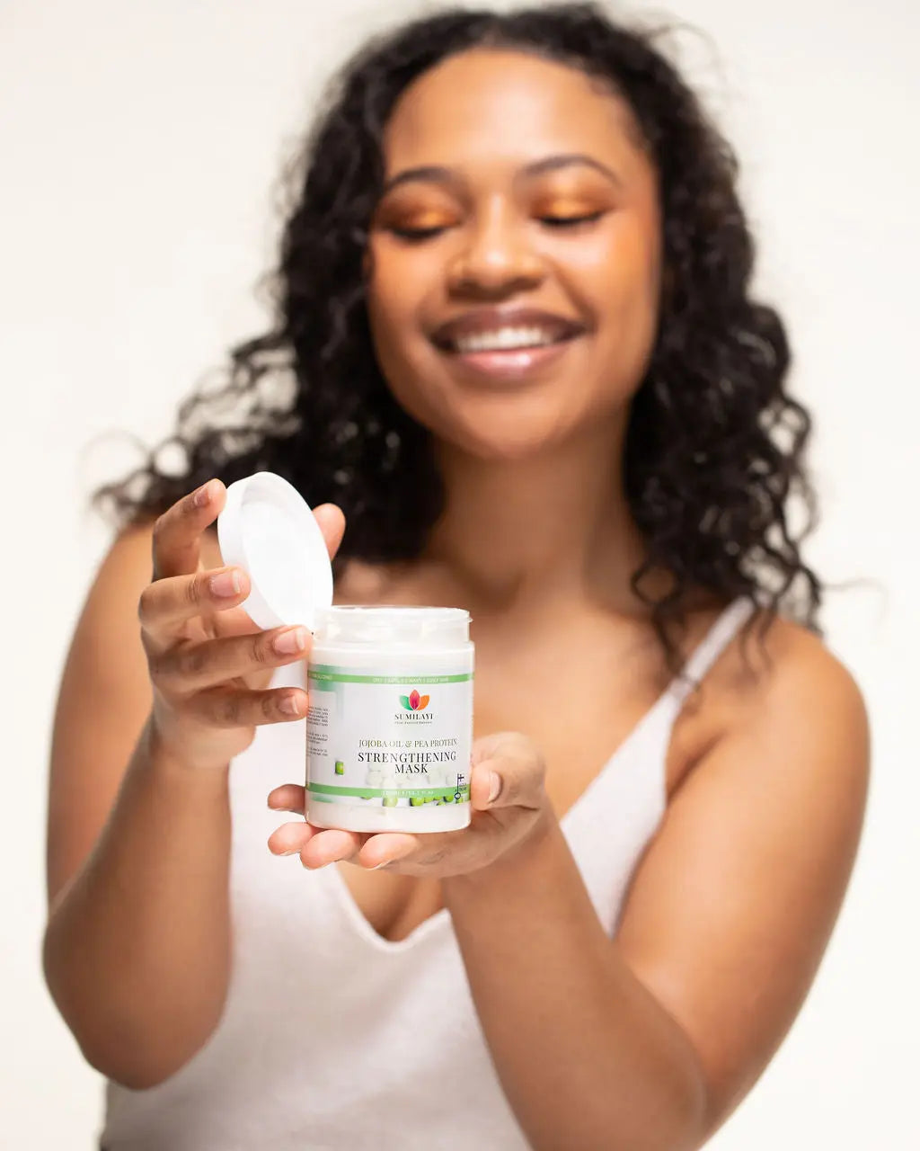 Hiusta vahvistavat tuotteet Sumilayi