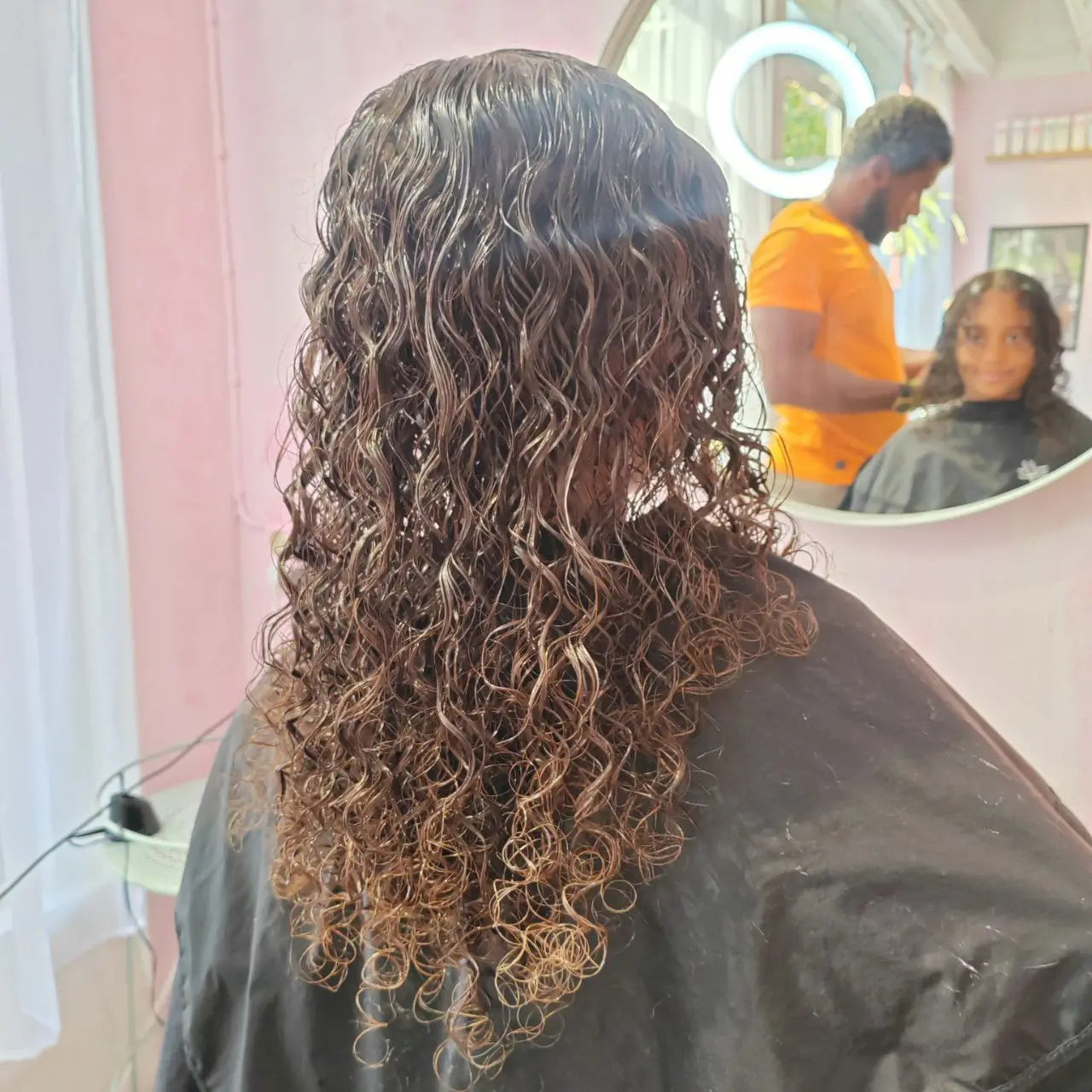 Kiharan hiuksen kurssit Sumilayi